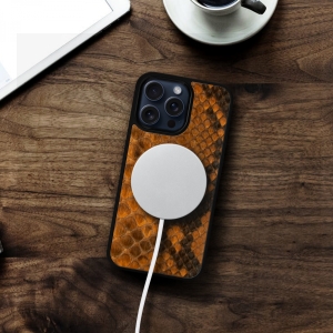 Накладка SkinBacker Mini Python Scales для Apple iPhone 15 Pro Max Коричневий