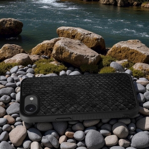 Накладка SkinBacker Mini Python Scales для Apple iPhone 16е Чорний