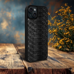 Накладка SkinBacker Python Scales для Apple iPhone 15 Plus Чёрный