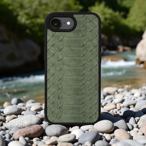 Накладка SkinBacker Python Scales для Apple iPhone 16е Оливковий