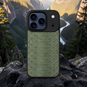 Накладка SkinBacker Python Scales для Apple iPhone 17 Оливковий