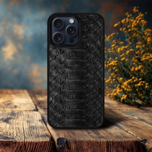 Накладка SkinBacker Python Scales для Apple iPhone 15 Pro Max Чорний