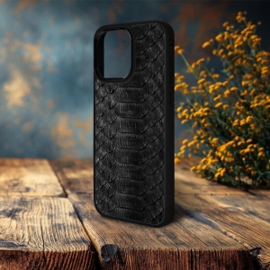 Накладка SkinBacker Python Scales для Apple iPhone 15 Pro Max Чорний
