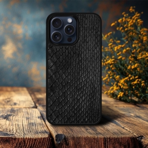 Накладка SkinBacker Mini Python Scales для Apple iPhone 15 Pro Max Чорний
