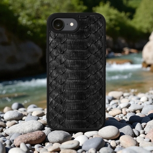 Накладка SkinBacker Python Scales для Apple iPhone 16е Чорний