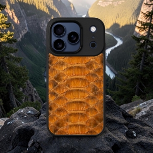Накладка SkinBacker Python Scales для Apple iPhone 17 Pro Коричневий