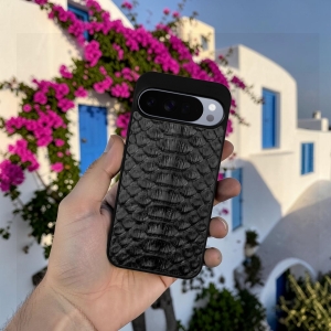 Накладка SkinBacker Python Scales для Google Pixel 10 Pro Чорний