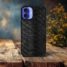 Накладка SkinBacker Python Scales для Apple iPhone 16 Чёрный