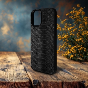 Накладка SkinBacker Python Scales для Apple iPhone 16 Plus Чорний