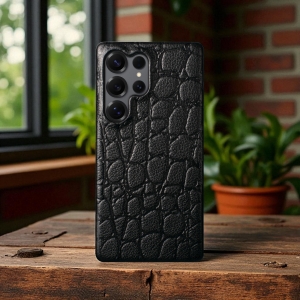 Кожаная накладка Stenk Reptile Cover для Samsung Galaxy S25 Ultra Черный