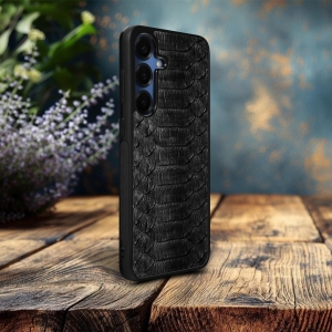 Накладка SkinBacker Python Scales для Samsung Galaxy S25 Plus Чёрный