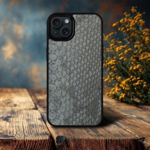 Накладка SkinBacker Mini Python Scales для Apple iPhone 15 Серый