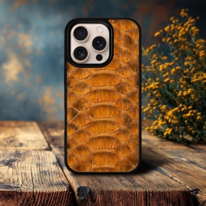 Накладка SkinBacker Python Scales для Apple iPhone 16 Pro Max Коричневий