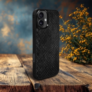 Накладка SkinBacker Mini Python Scales для Apple iPhone 16 Plus Чёрный