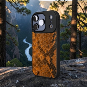 Накладка SkinBacker Mini Python Scales для Apple iPhone 17 Pro Коричневий