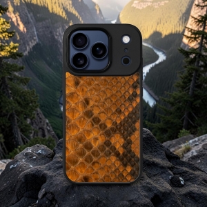Накладка SkinBacker Mini Python Scales для Apple iPhone 17 Pro Коричневий