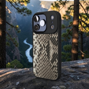Накладка SkinBacker Mini Python Scales для Apple iPhone 17 Pro
