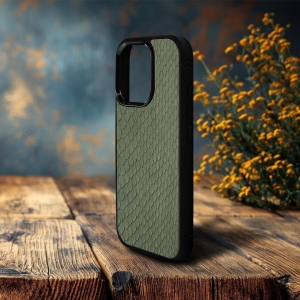 Накладка SkinBacker Mini Python Scales для Apple iPhone 16 Pro Max Оливковый