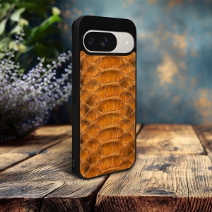 Накладка SkinBacker Python Scales для Google Pixel 9 Коричневый