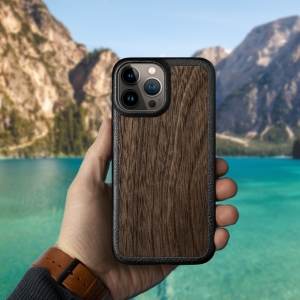 Кожаная накладка Stenk WoodBacker для Apple iPhone 13 Pro Чёрная