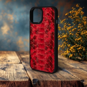 Накладка SkinBacker Python Scales для Apple iPhone 15 Plus Красный