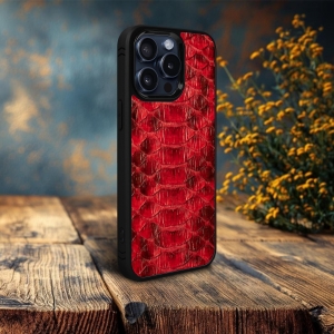 Накладка SkinBacker Python Scales для Apple iPhone 15 Pro Красный