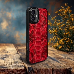 Накладка SkinBacker Python Scales для Apple iPhone 16 Plus Красный