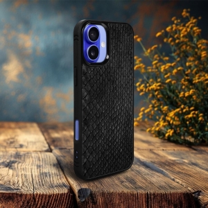 Накладка SkinBacker Mini Python Scales для Apple iPhone 16 Чорний