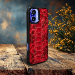Накладка SkinBacker Python Scales для Apple iPhone 16 Красный