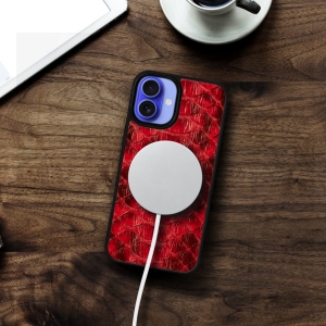 Накладка SkinBacker Python Scales для Apple iPhone 16 Червоний