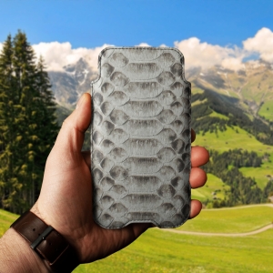 Футляр Stenk Sportage Python для Apple iPhone 16 Pro Max Натуральный