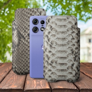Футляр Stenk Sportage Python для Motorola Edge 50 Pro Натуральный