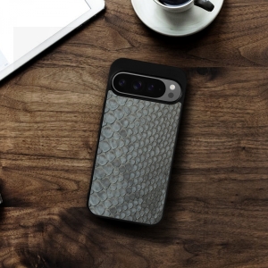 Накладка SkinBacker Mini Python Scales для Google Pixel 9 Pro Сірий