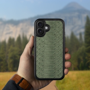 Шкіряна накладка Stenk ExBacker Python Scales для iPhone 16 Plus Оливковий