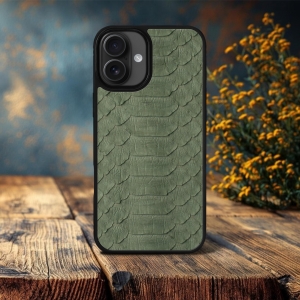 Накладка Python Scales SkinBacker для Apple iPhone 16 Plus Оливковий