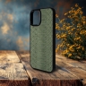 Накладка SkinBacker Python Scales для Apple iPhone 16 Оливковый