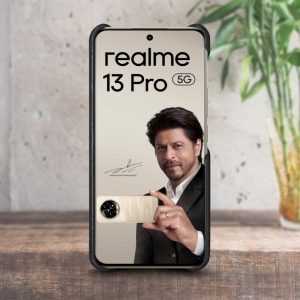Кожаная накладка Stenk Cover для Realme 13 Pro Черный