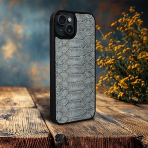 Накладка SkinBacker Python Scales для Apple iPhone 15 Plus Сірий