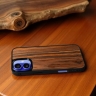 Накладка SkinBacker Wood для Apple iPhone 16 Палисандр
