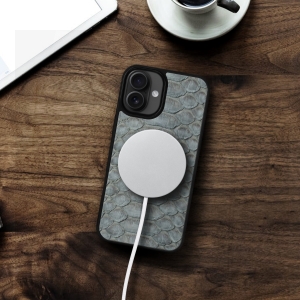 Накладка SkinBacker Python Scales для Apple iPhone 16 Plus Сірий