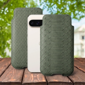 Футляр Stenk Sportage Python для Google Pixel 9 Pro XL Оливковый