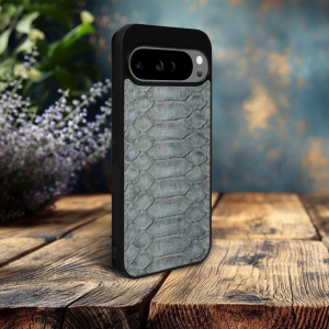 Накладка SkinBacker Python Scales для Google Pixel 9 Pro Серый
