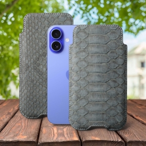 Футляр Stenk Sportage Python для Apple iPhone 16 Серый