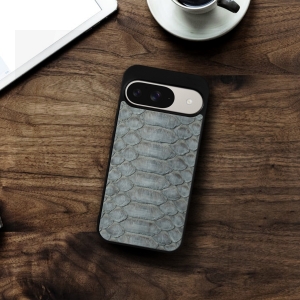 Накладка SkinBacker Python Scales для Google Pixel 9 Серый