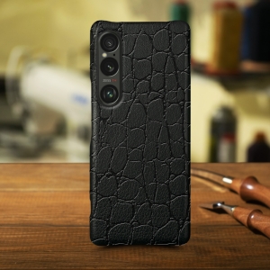 Кожаная накладка Stenk Reptile Cover для Sony Xperia 1 VI Черный