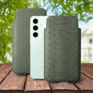 Футляр Stenk Sportage Python для Samsung Galaxy S24 FE Оливковый