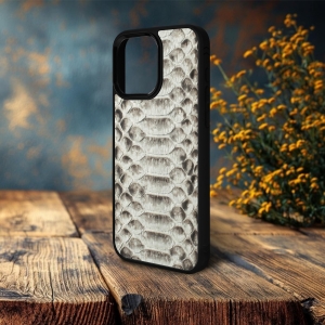 Накладка SkinBacker Python Scales для Apple iPhone 15 Pro