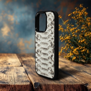 Накладка SkinBacker Python Scales для Apple iPhone 16 Pro Max Натуральный