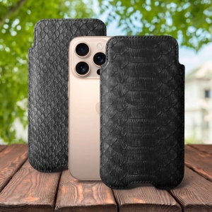 Футляр Stenk Sportage Python для Apple iPhone 16 Pro Чёрный