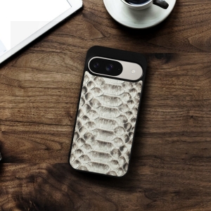 Накладка SkinBacker Python Scales для Google Pixel 9 Натуральный